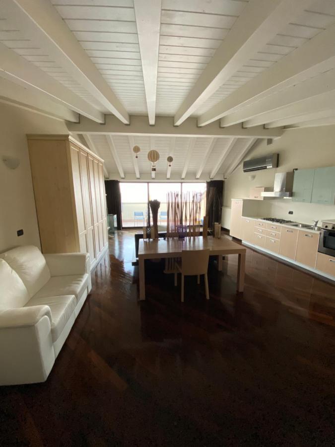 Molino Apartments Десенцано дел Гарда Екстериор снимка